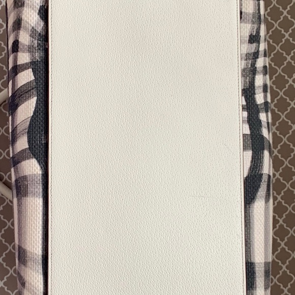 Coach Wavy Gingham Plaid Large Tote - Picture 6 of 8